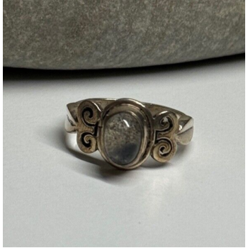 925 Sterling Silver Moonstone Ring Size 4