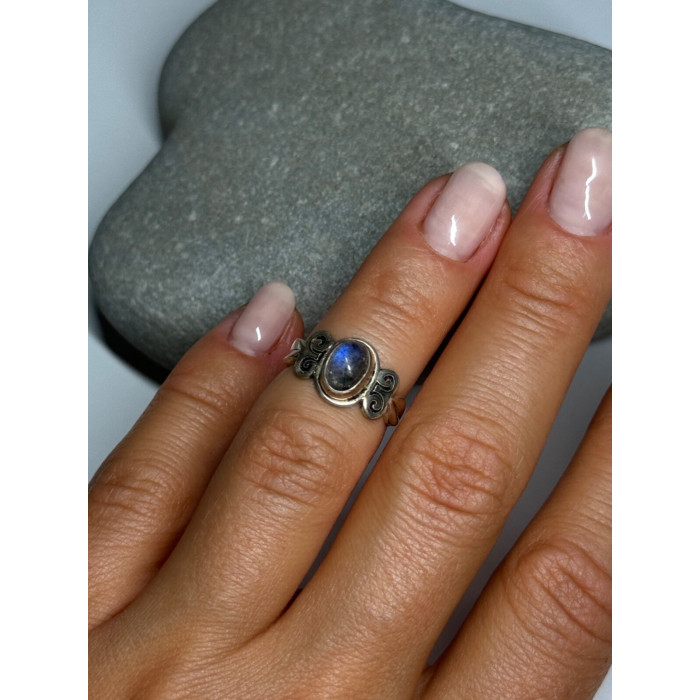 925 Sterling Silver Moonstone Ring Size 4