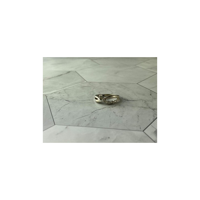 925 Sterling Silver White Topaz Ring Size 7