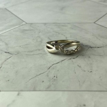 925 Sterling Silver White Topaz Ring Size 7