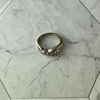 925 Sterling Silver White Topaz Ring Size 7
