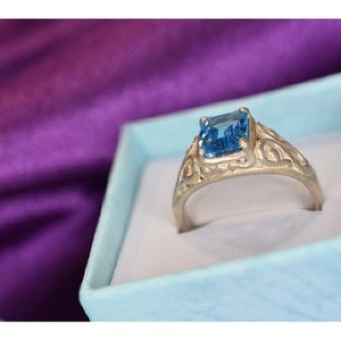 925 Sterling Silver Blue Topaz Openwork Ring Size 6.5