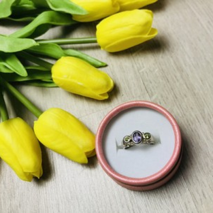 925 Sterling Silver Purple Tourmaline & Peridot Ring Size 8