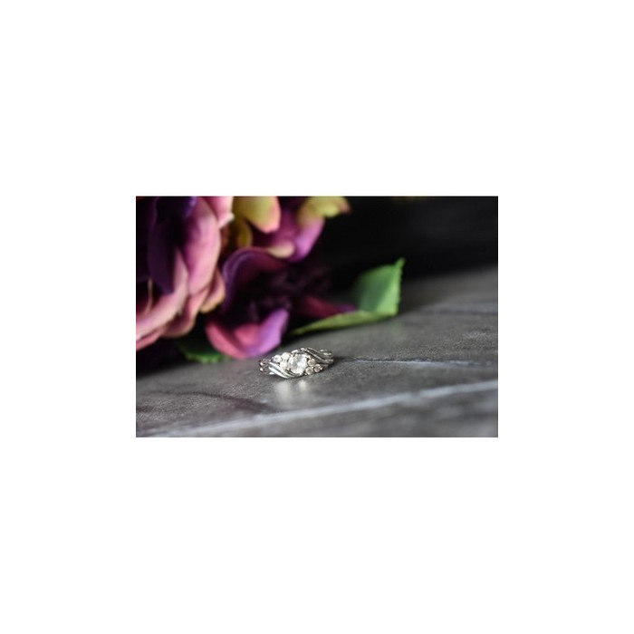 925 Sterling Silver White Topaz Ring Size 6.5