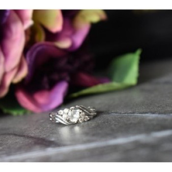 925 Sterling Silver White Topaz Ring Size 6.5