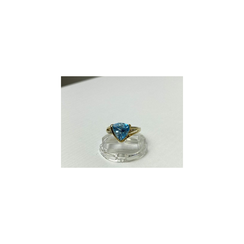 10K YELLOW GOLD TOPAZ & DIAMONDS RING SIZE 7