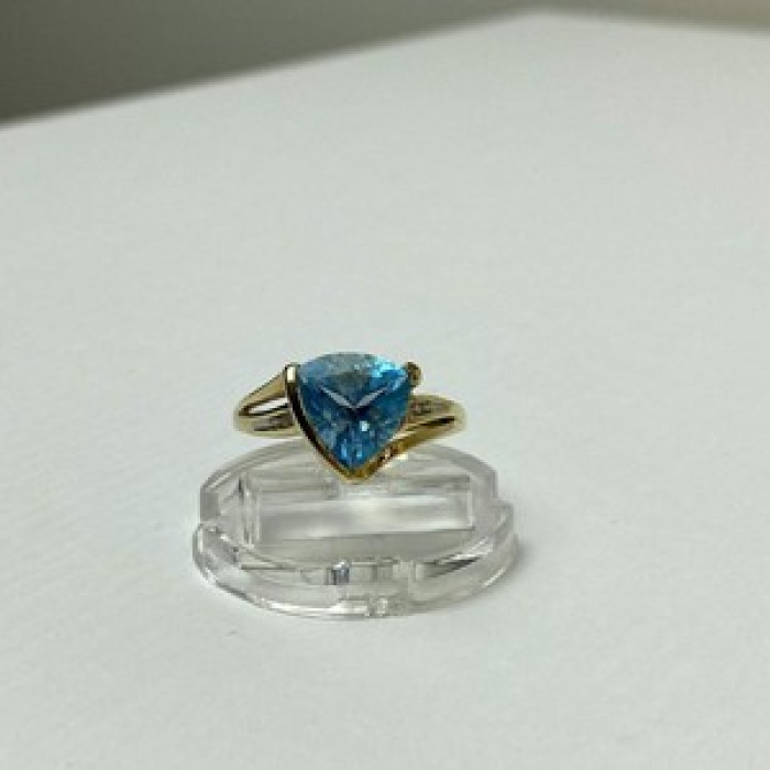 10K Yellow Gold Topaz & Diamonds Ring Size 7
