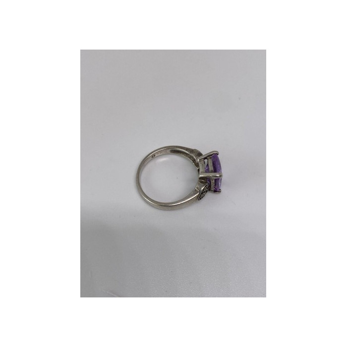 925 Sterling Silver Ring With CZ Size 8