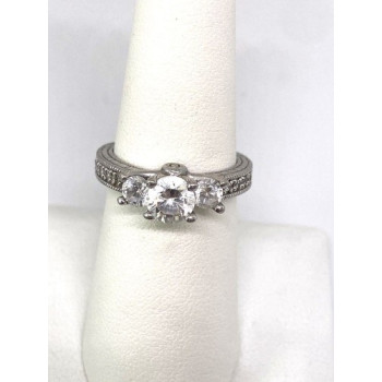 925 Sterling Silver Ring With CZ Size 7