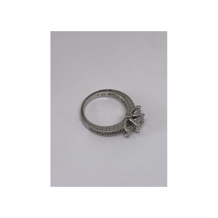 925 Sterling Silver Ring With CZ Size 7