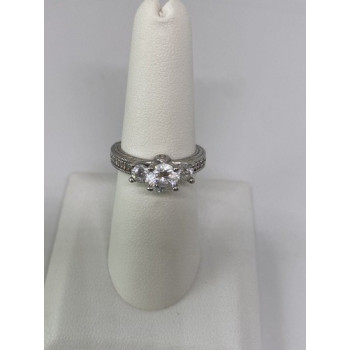 925 Sterling Silver Ring With CZ Size 7