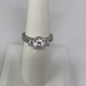 925 Sterling Silver CZ Ring Size 7
