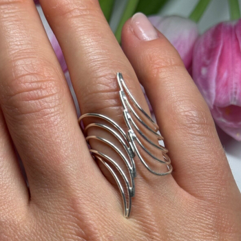 925 Sterling Silver Ring Size 7.5