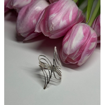 925 Sterling Silver Ring Size 7.5