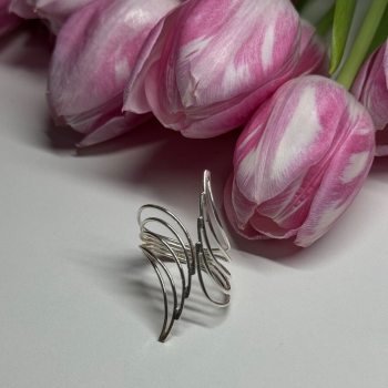 925 Sterling Silver Ring Size 7.5