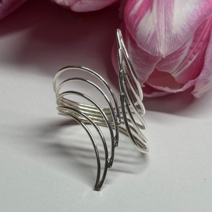 925 Sterling Silver Ring Size 7.5