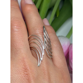 925 Sterling Silver Ring Size 7.5