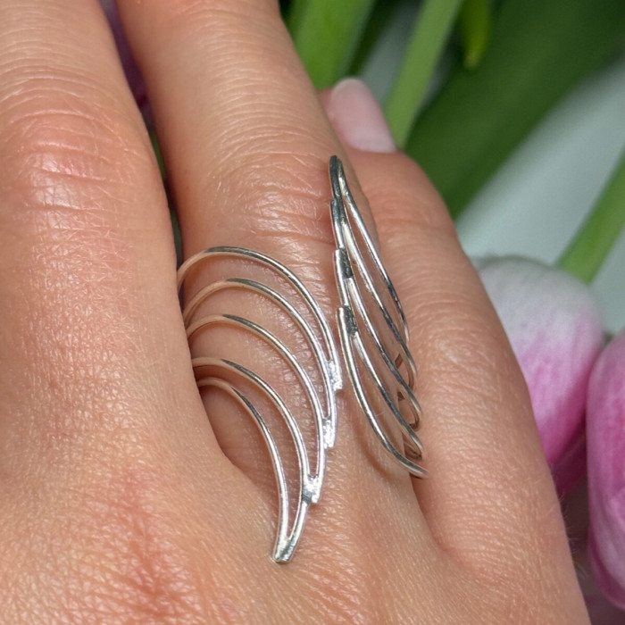 925 Sterling Silver Ring Size 7.5