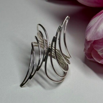 925 Sterling Silver Ring Size 7.5