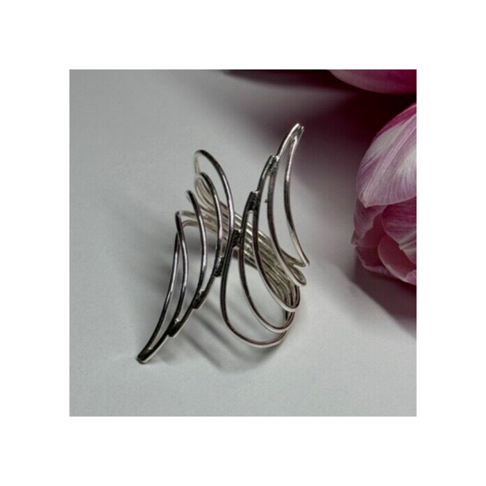 925 Sterling Silver Ring Size 7.5