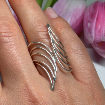 925 Sterling Silver Ring Size 7.5