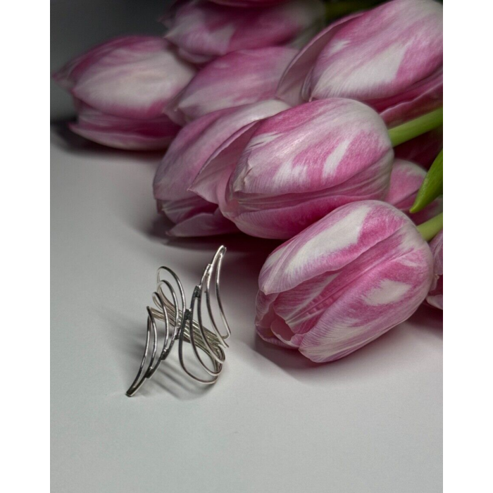 925 Sterling Silver Ring Size 7.5