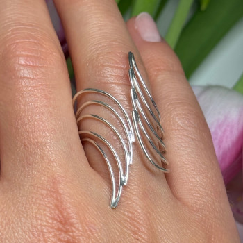 925 Sterling Silver Ring Size 7.5