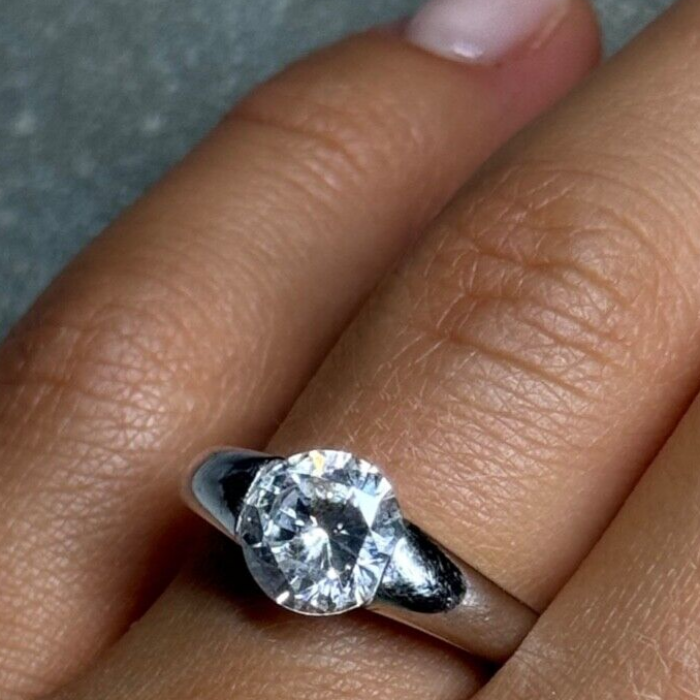 925 Sterling Silver CZ Ring Size 7.5