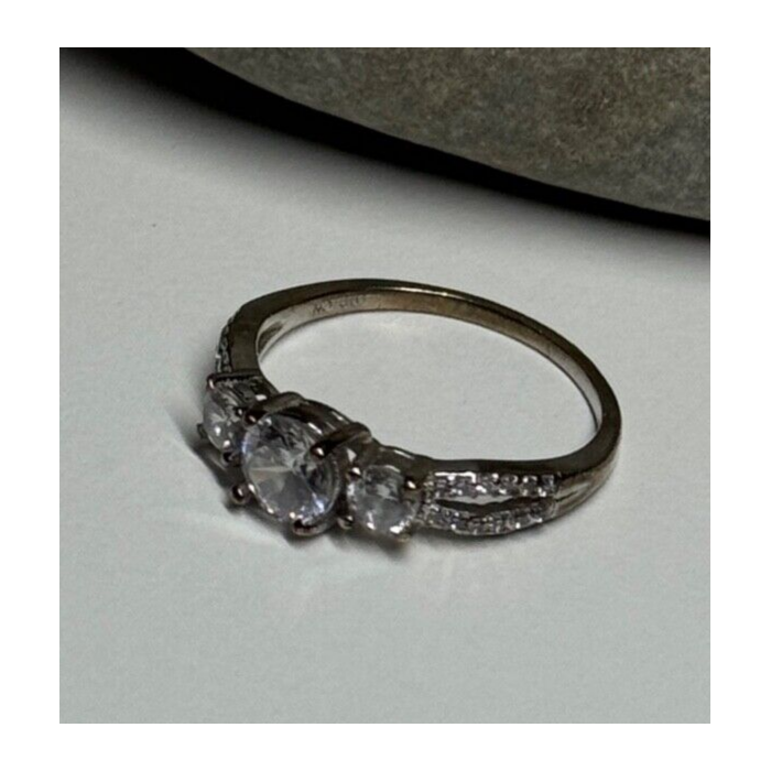925 Sterling Silver CZ Ring Size 6.5