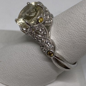 925 Sterling Silver CZ Ring Size 8.75
