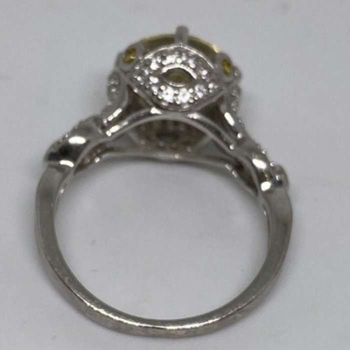925 Sterling Silver CZ Ring Size 8.75
