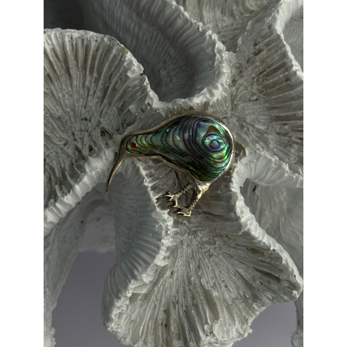 Vintage 925 Sterling Silver Abalone Kiwi Bird Brooch Length 0.80 Inch