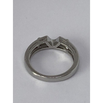 925 Sterling Silver CZ Ring Size 5.5