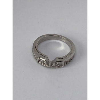 925 Sterling Silver CZ Ring Size 5.5