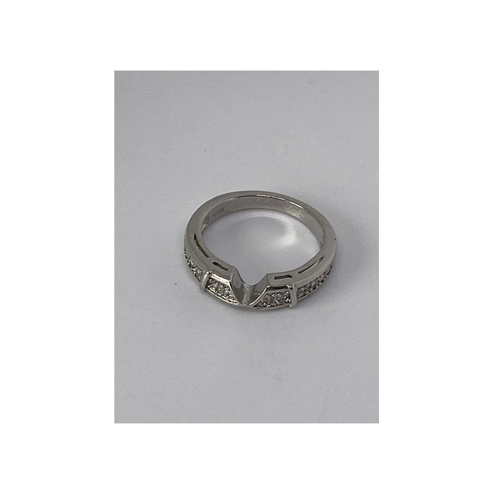 925 Sterling Silver CZ Ring Size 5.5