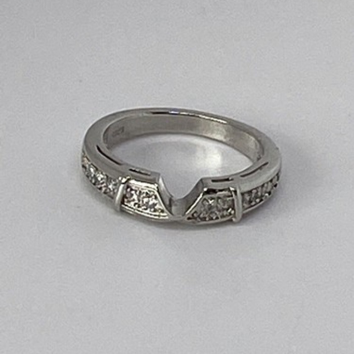 925 Sterling Silver CZ Ring Size 5.5