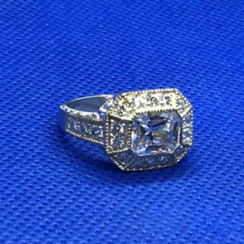 925 Sterling Silver CZ Ring Size 8.5
