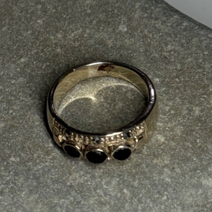 925 Sterling Silver Onyx Ring Size 5