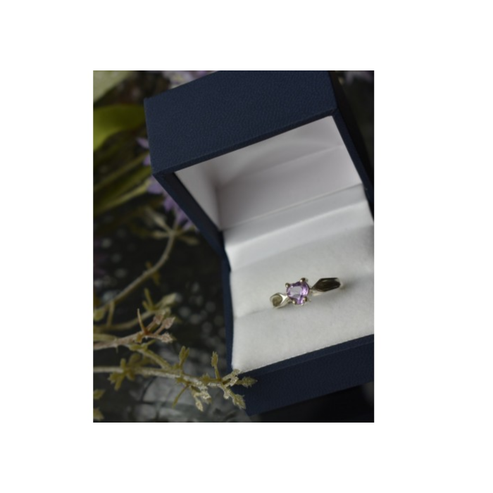 925 Sterling Silver Amethyst Ring Size 6.5