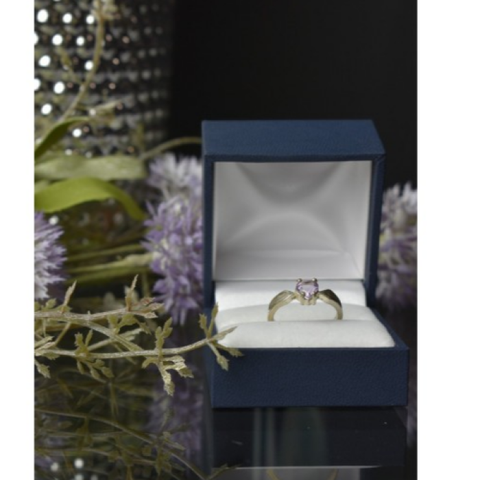 925 Sterling Silver Amethyst Ring Size 6.5