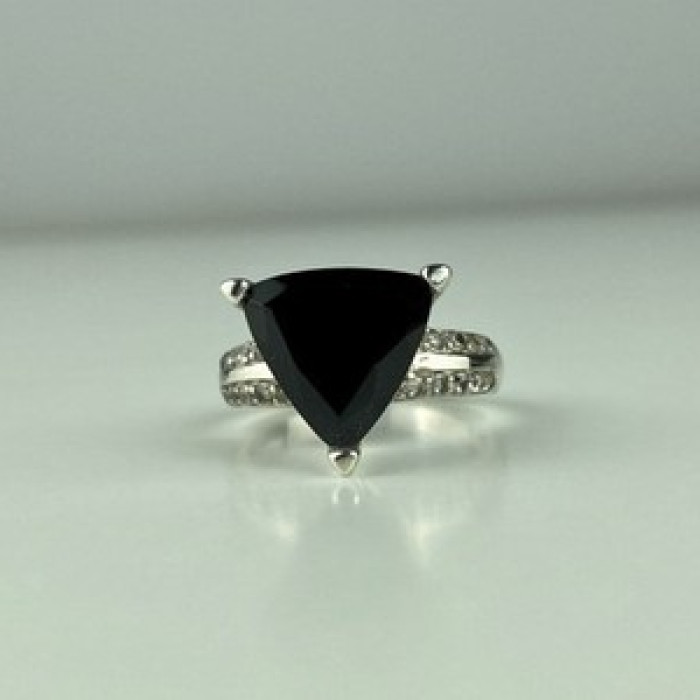 925 Sterling Silver Black Nephrite ( Jade ) & Quartz Ring Size 8