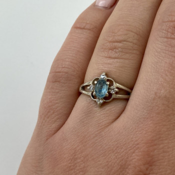 925 Sterling Silver Blue Spinel & CZ Ring Size 6.75