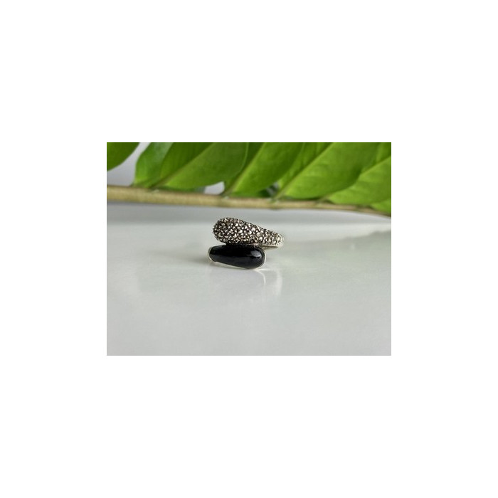 925 Sterling Silver Black Onyx & Marcasites Ring Size 9