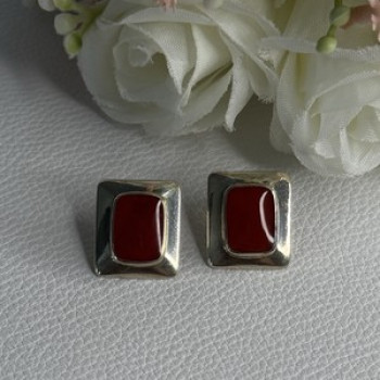 Classy 925 Sterling Silver Carnelian Earrings Length 0.65 Inch