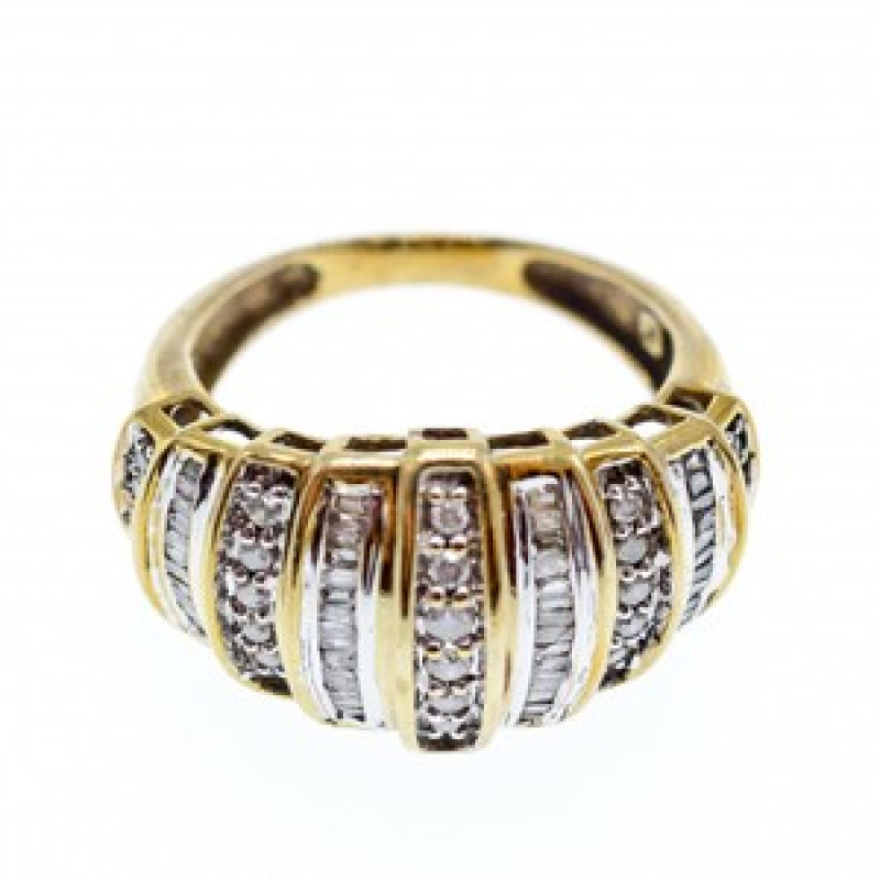 10K Yellow Gold Diamonds Ring Size 8