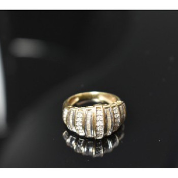 10K Yellow Gold Diamonds Ring Size 8