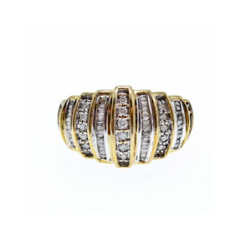 10K YELLOW GOLD DIAMONDS RING SIZE 8