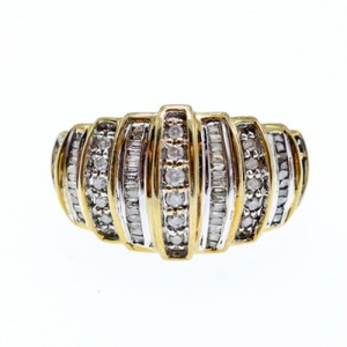 10K Yellow Gold Diamonds Ring Size 8