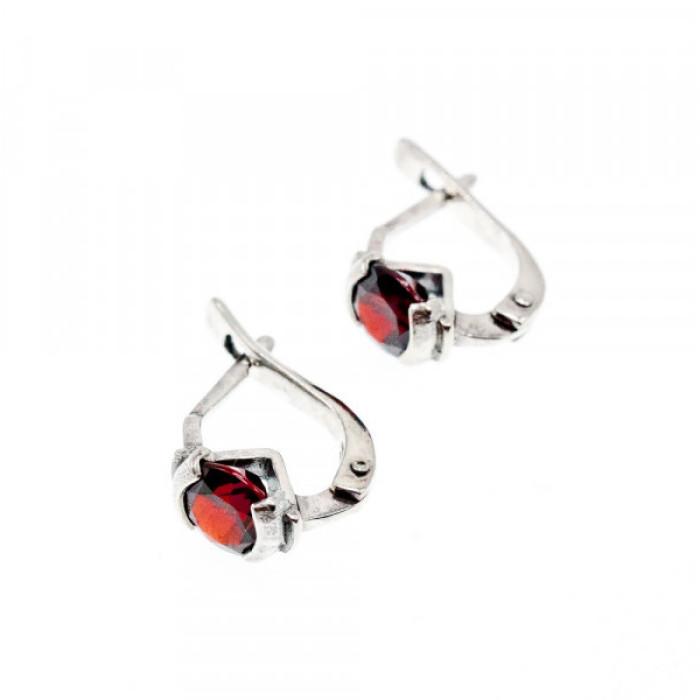 925 Sterling Silver Garnet Earrings