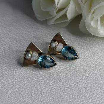 925 Sterling Silver Topaz & Pearl Earrings Length 0.70 Inch